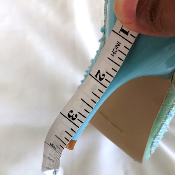 Redtoo Flow Sequin Women's Pumps - Picture 11 of 11